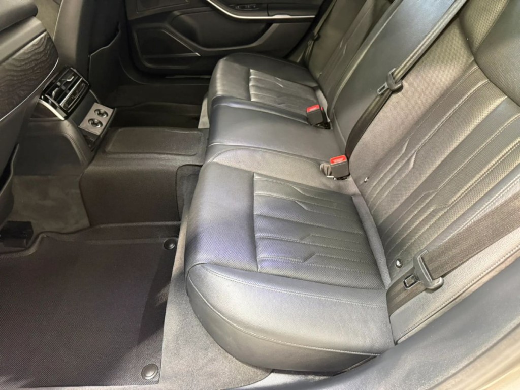 2019 Audi A8 Image 31