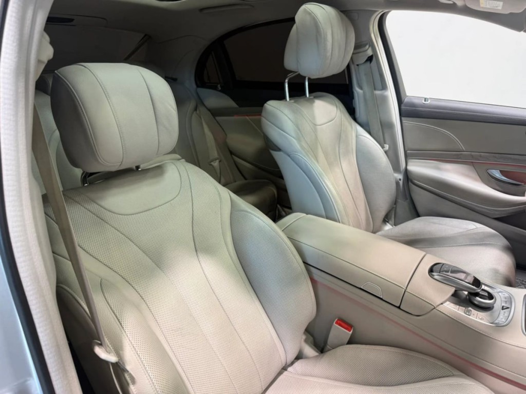 2015 Mercedes-Benz S-Class Image 30