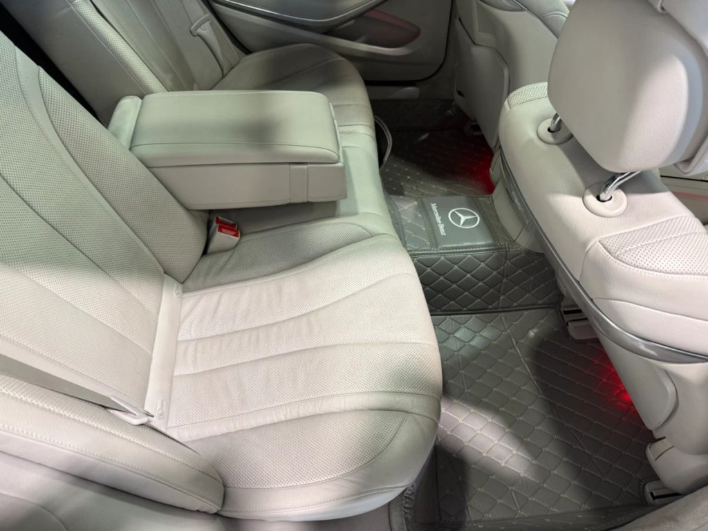 2015 Mercedes-Benz S-Class Image 34