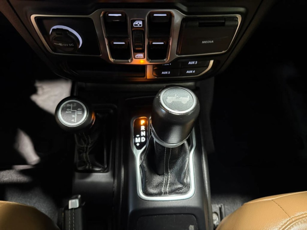 2022 Jeep Wrangler Image 25