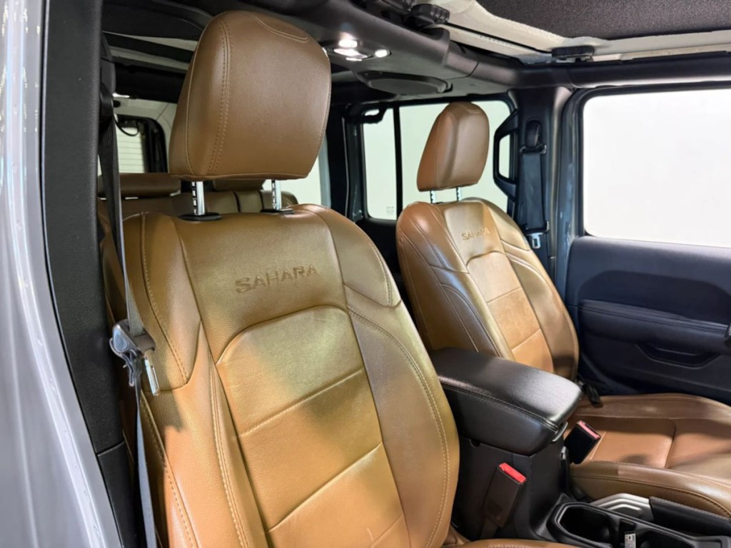 2022 Jeep Wrangler Image 31