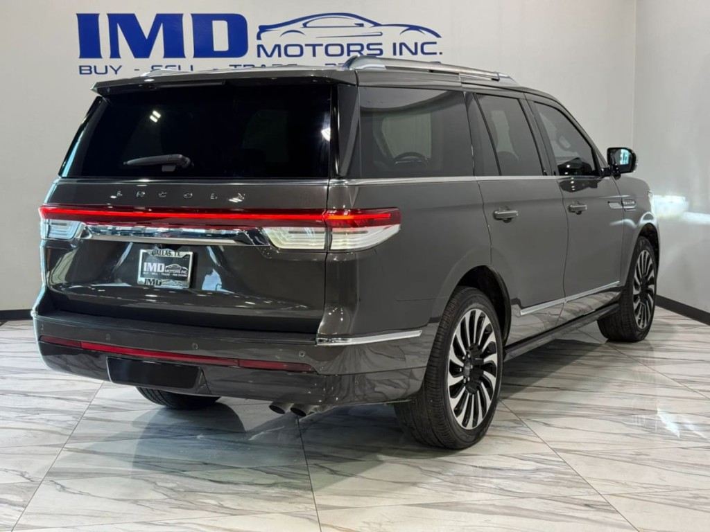 2023 Lincoln Navigator Image 6