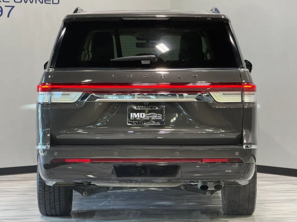 2023 Lincoln Navigator Image 7