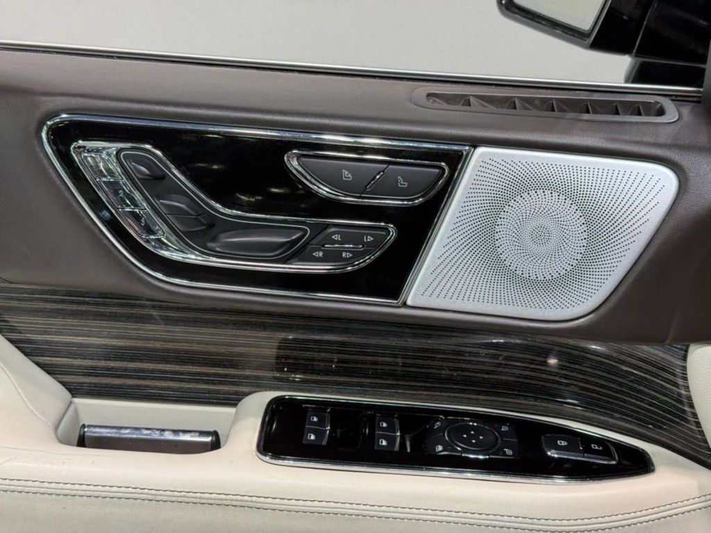 2023 Lincoln Navigator Image 13