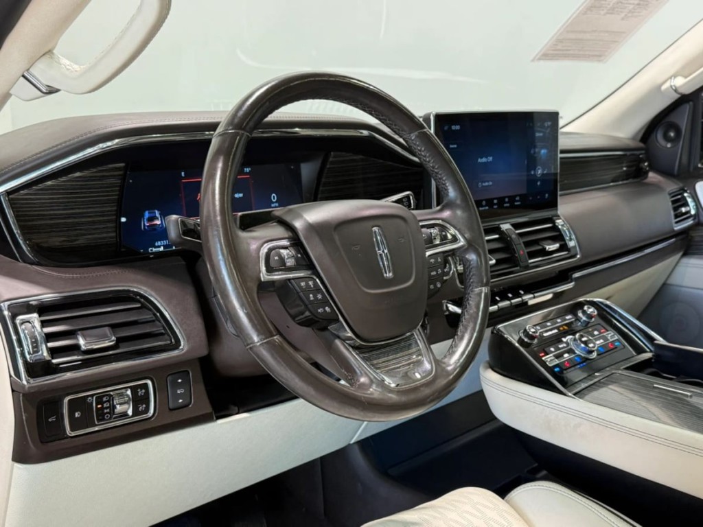 2023 Lincoln Navigator Image 14