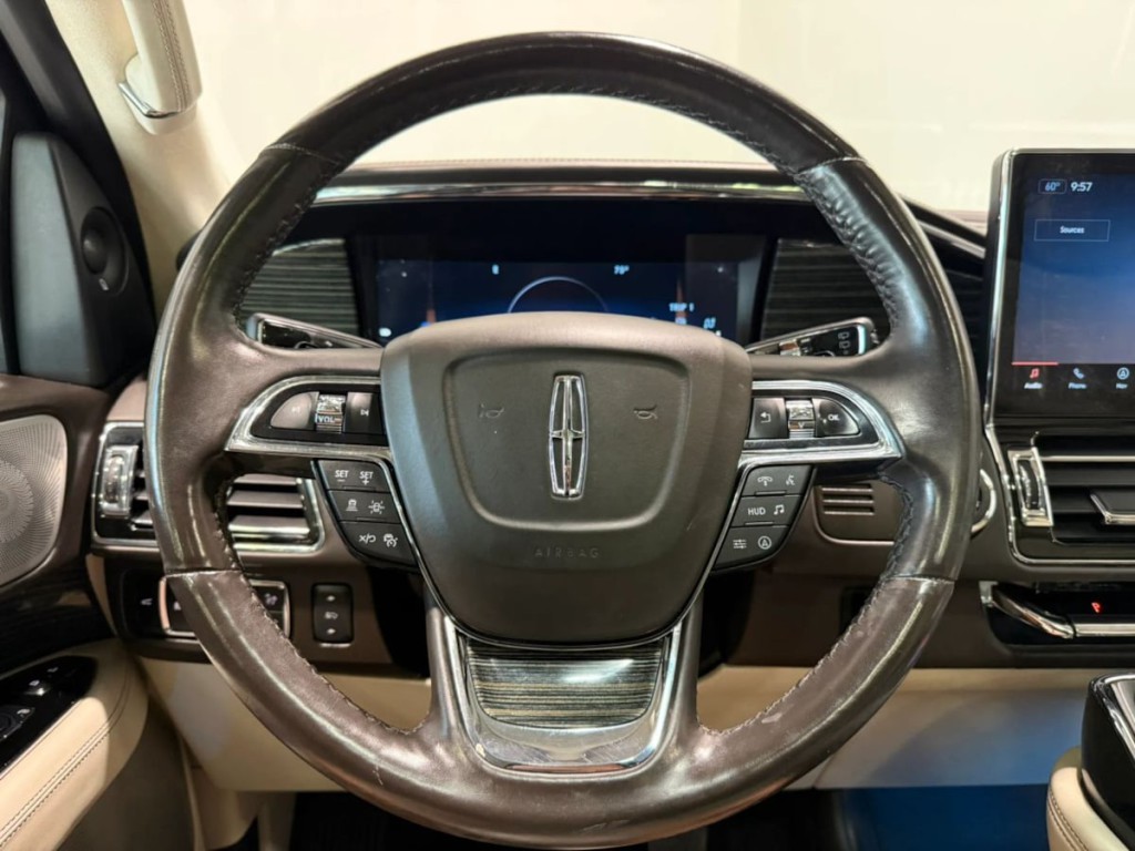 2023 Lincoln Navigator Image 16