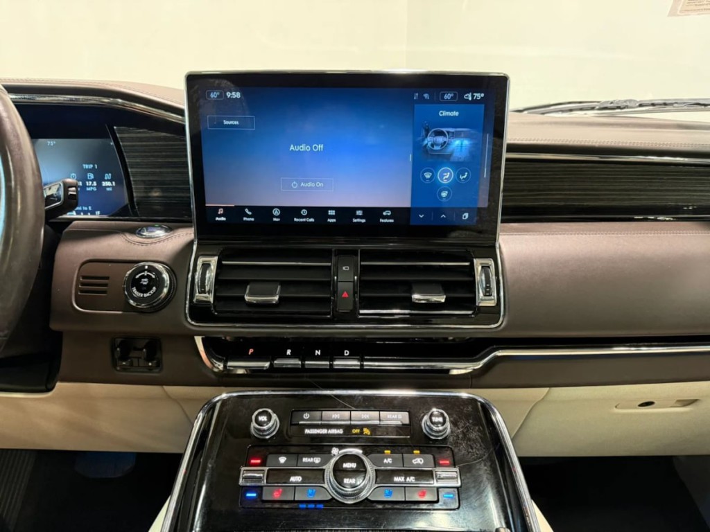 2023 Lincoln Navigator Image 23