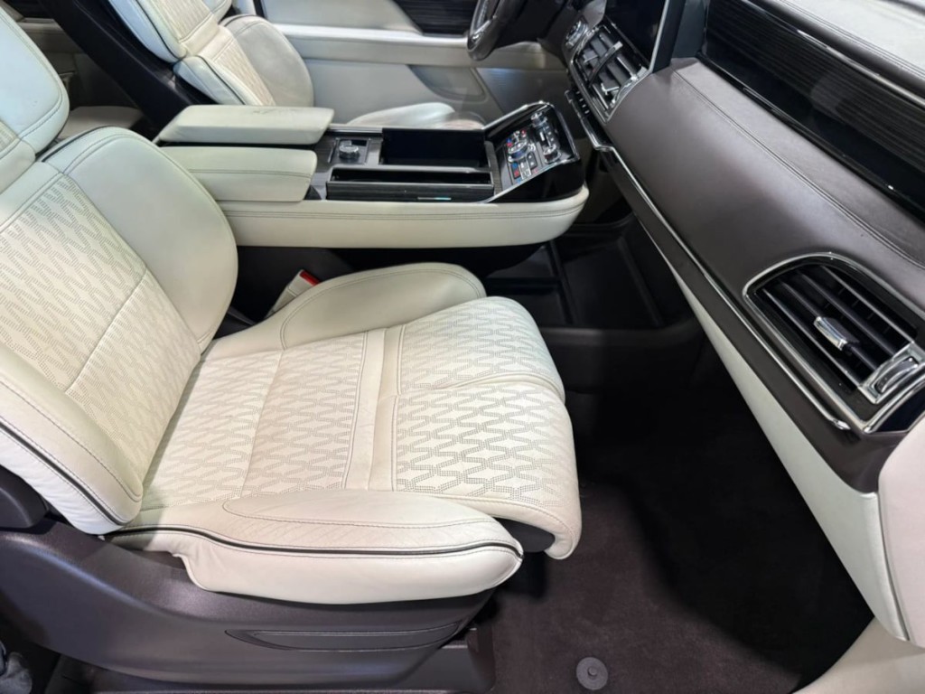 2023 Lincoln Navigator Image 31