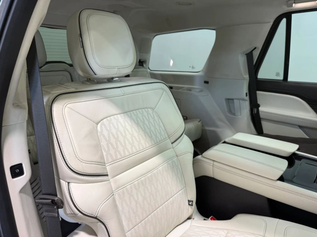 2023 Lincoln Navigator Image 33