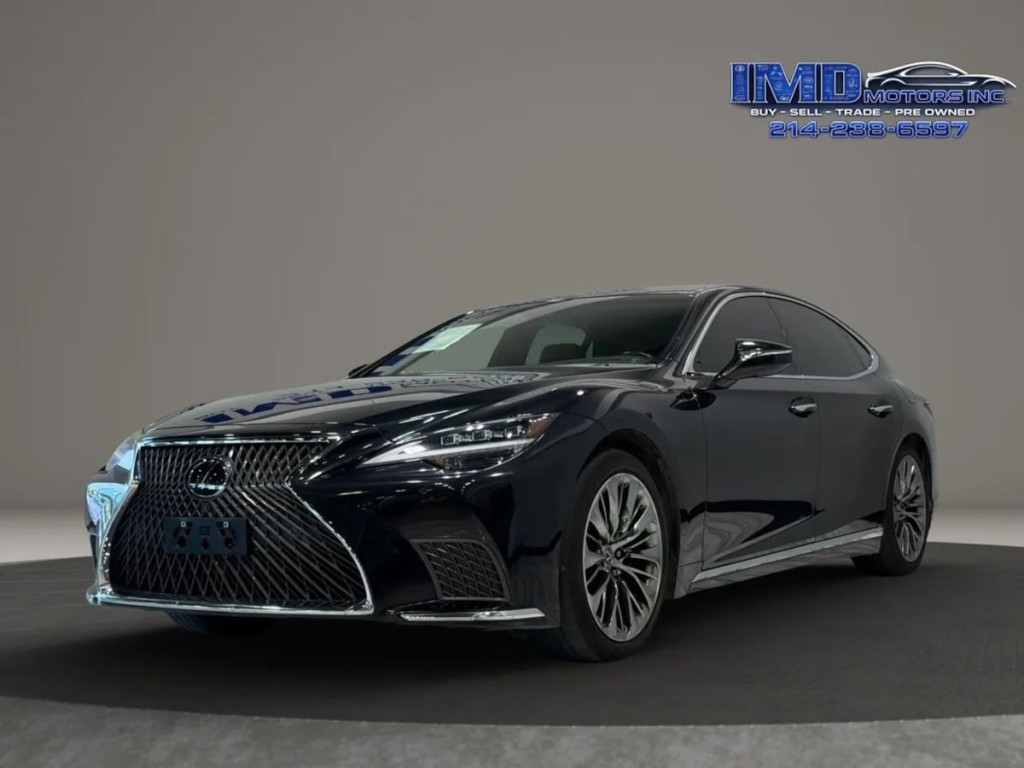 2021 Lexus LS Image 2