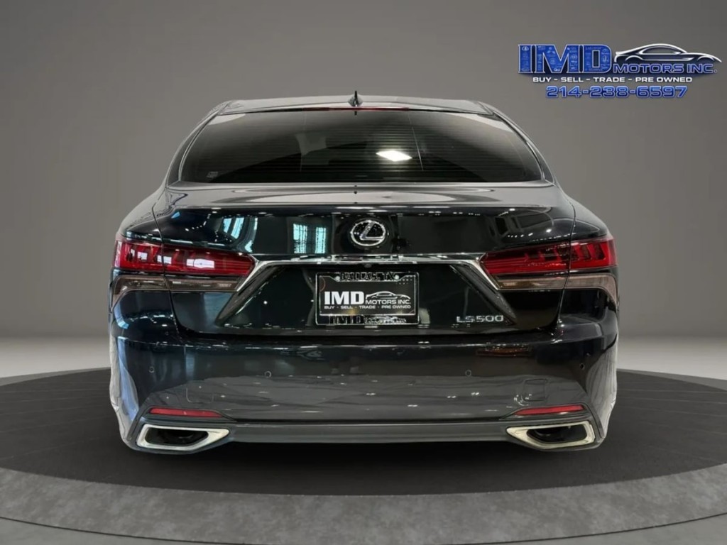 2021 Lexus LS Image 8