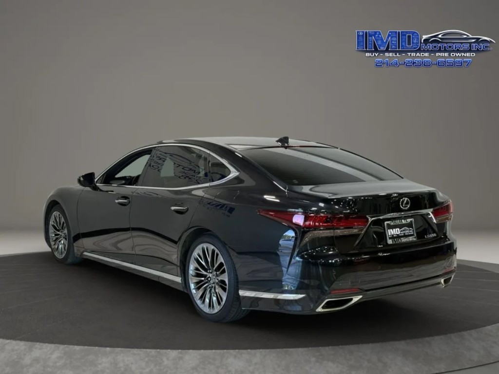 2021 Lexus LS Image 9