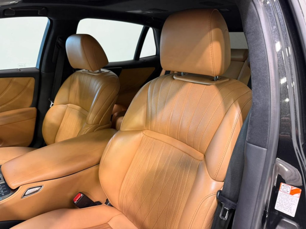 2021 Lexus LS Image 27