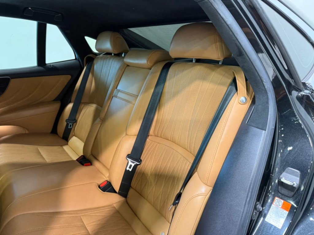 2021 Lexus LS Image 29