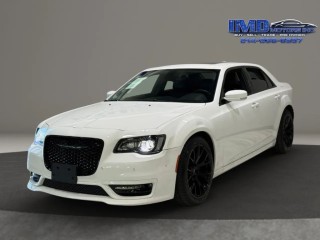 Image for 2023 Chrysler 300 Touring L ID: 7436589