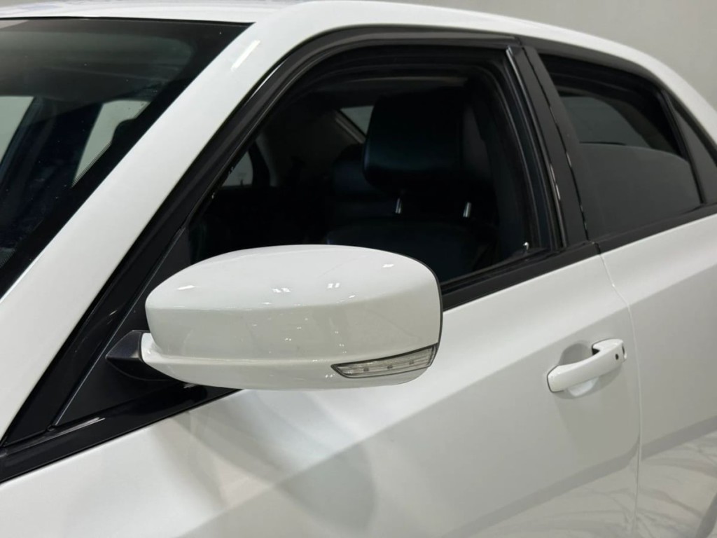 2023 Chrysler 300 Image 10