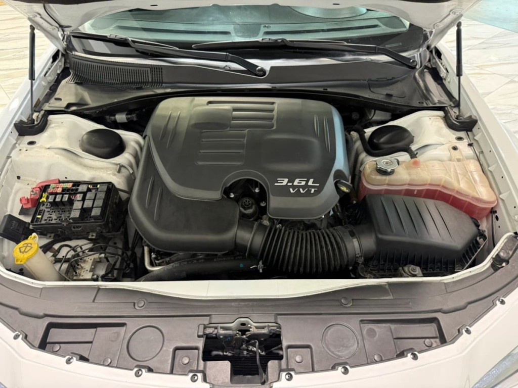 2023 Chrysler 300 Image 35