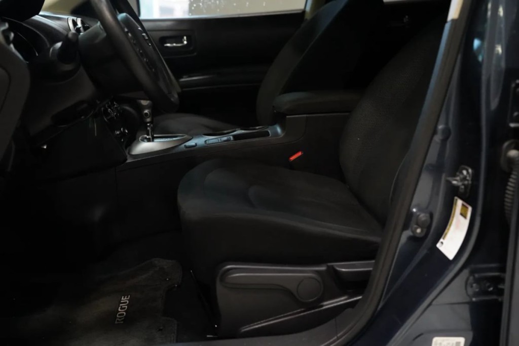 2015 Nissan Rogue Image 6