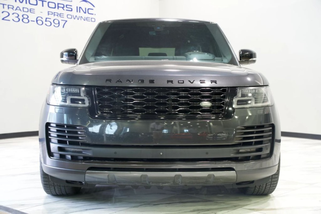 2018 Land Rover Range Rover Image 2