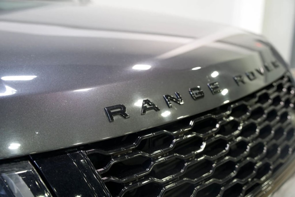 2018 Land Rover Range Rover Image 4