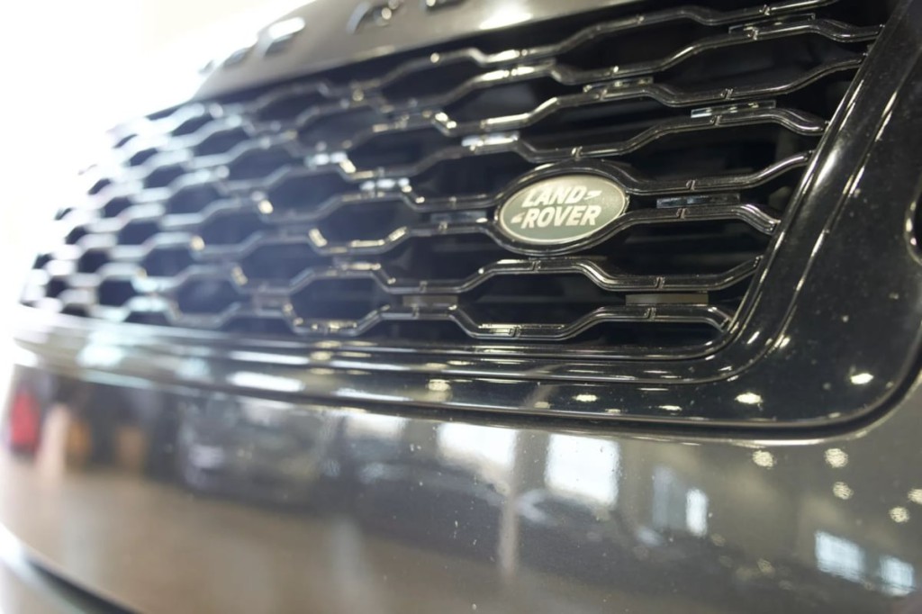 2018 Land Rover Range Rover Image 5