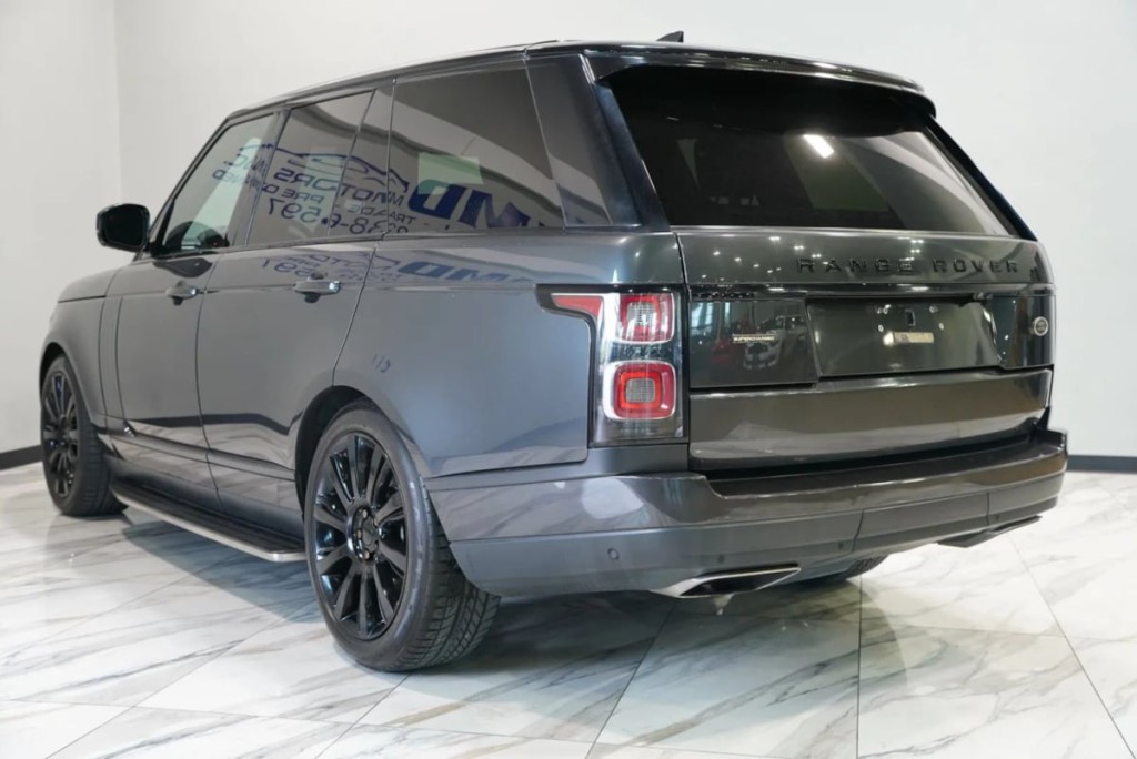 2018 Land Rover Range Rover Image 9