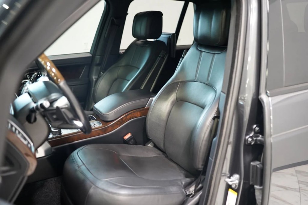 2018 Land Rover Range Rover Image 16
