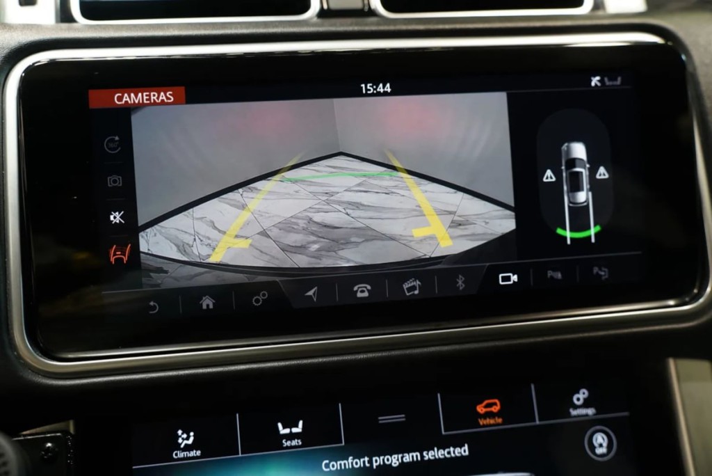 2018 Land Rover Range Rover Image 21