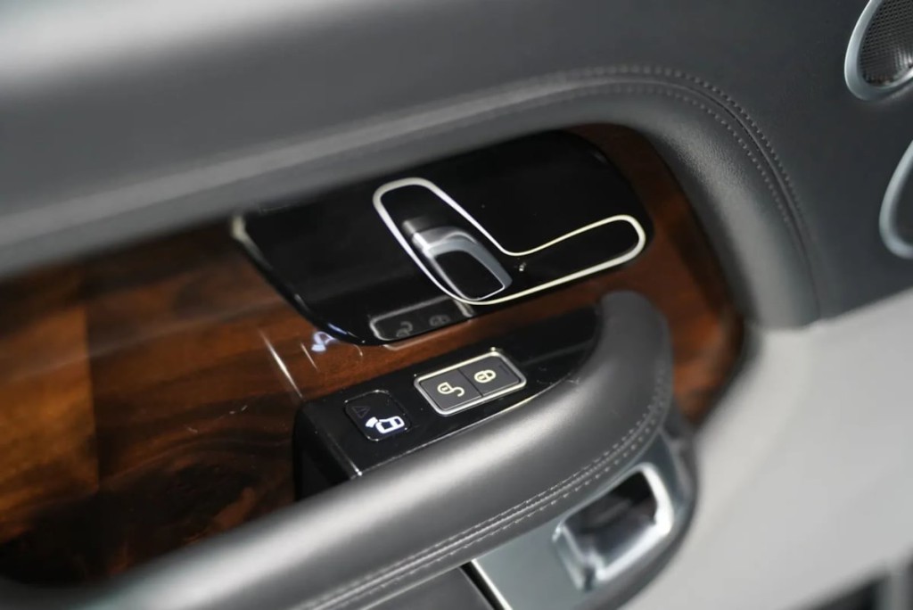 2018 Land Rover Range Rover Image 26