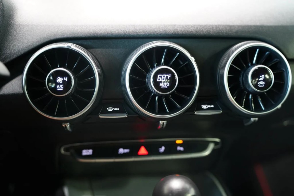 2016 Audi TT Image 23