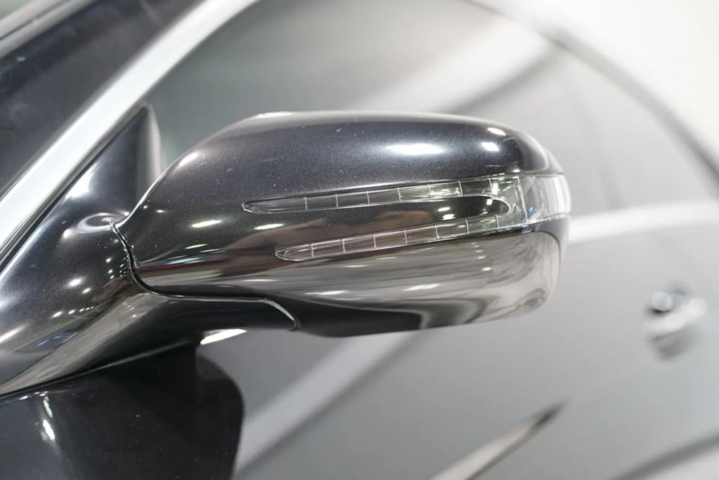 2010 Mercedes-Benz E-Class Image 6
