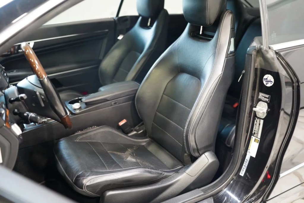 2010 Mercedes-Benz E-Class Image 14