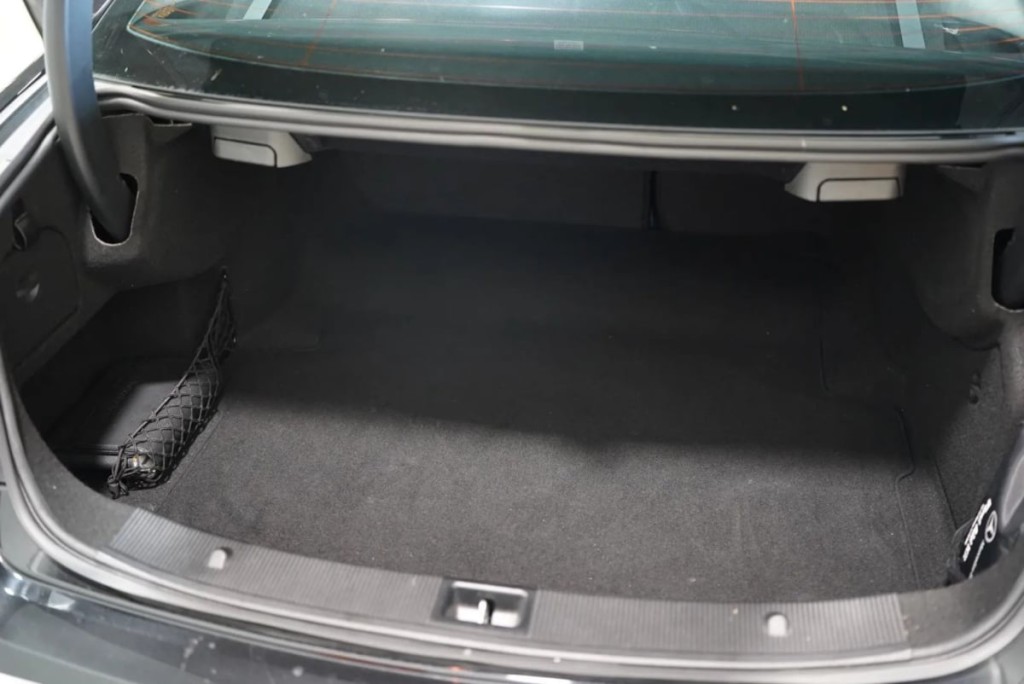 2010 Mercedes-Benz E-Class Image 28