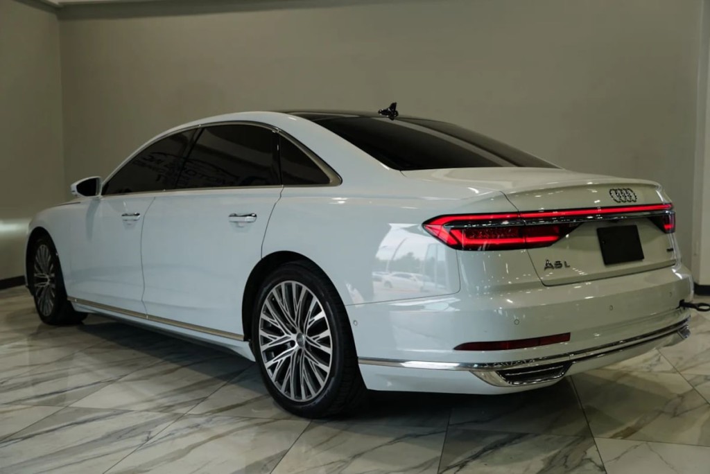 2019 Audi A8 Image 9