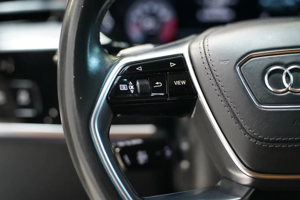 2019 Audi A8 Image 23
