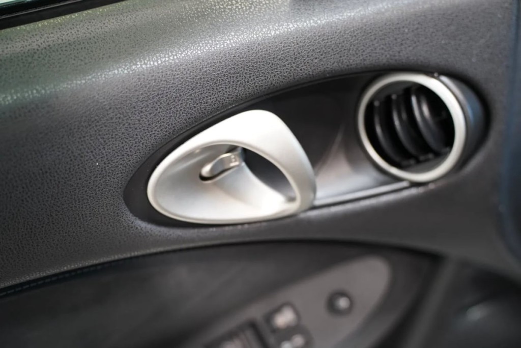2014 Nissan 370Z Image 13