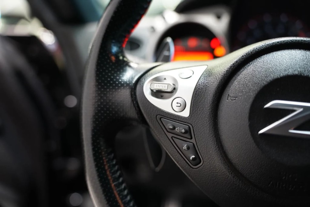 2014 Nissan 370Z Image 15