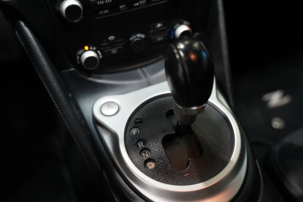 2014 Nissan 370Z Image 21