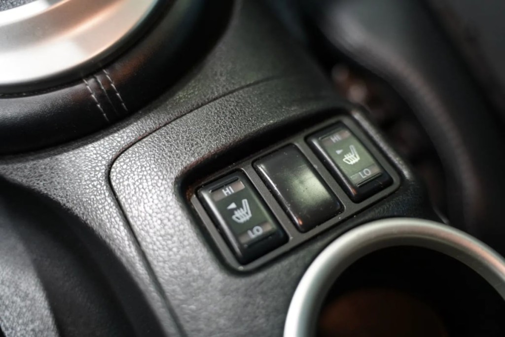 2014 Nissan 370Z Image 22