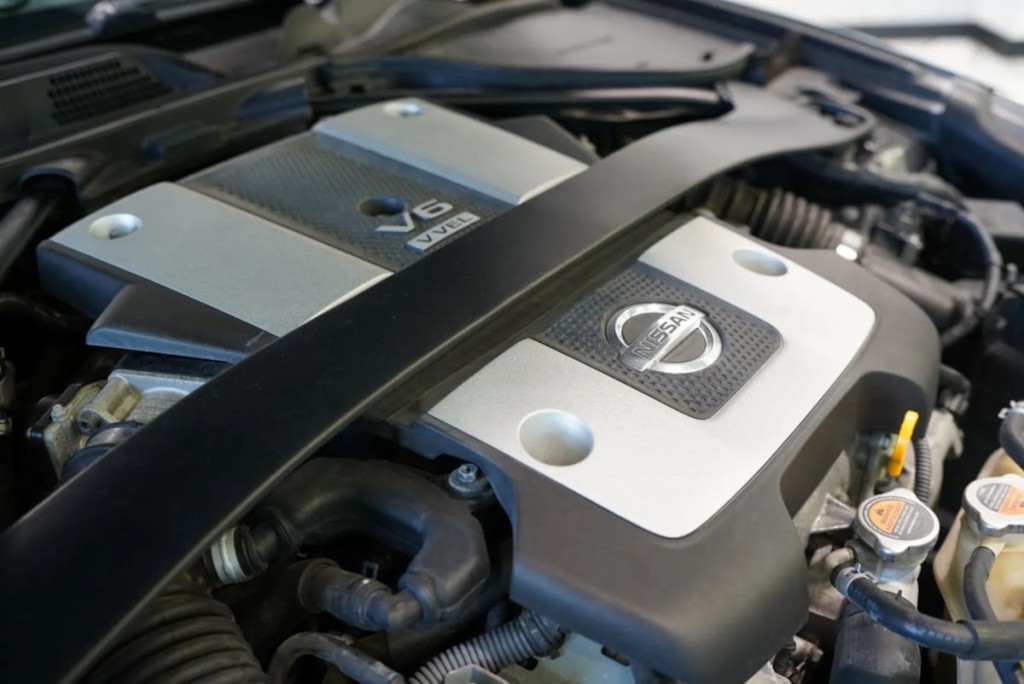 2014 Nissan 370Z Image 28