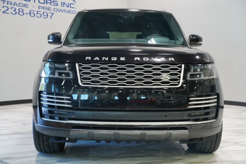 2021 Land Rover Range Rover Image 3