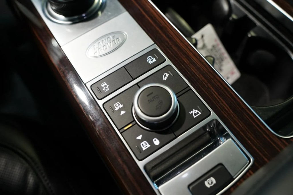 2021 Land Rover Range Rover Image 19