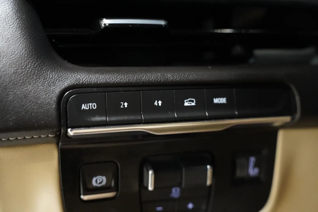 2021 Cadillac Escalade Image 21