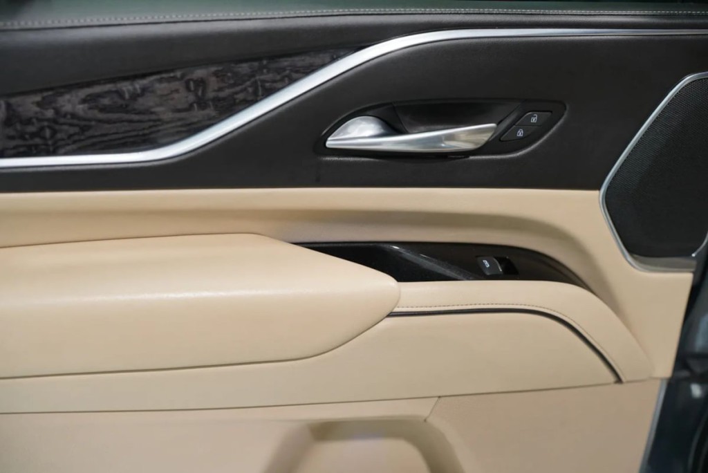 2021 Cadillac Escalade Image 28