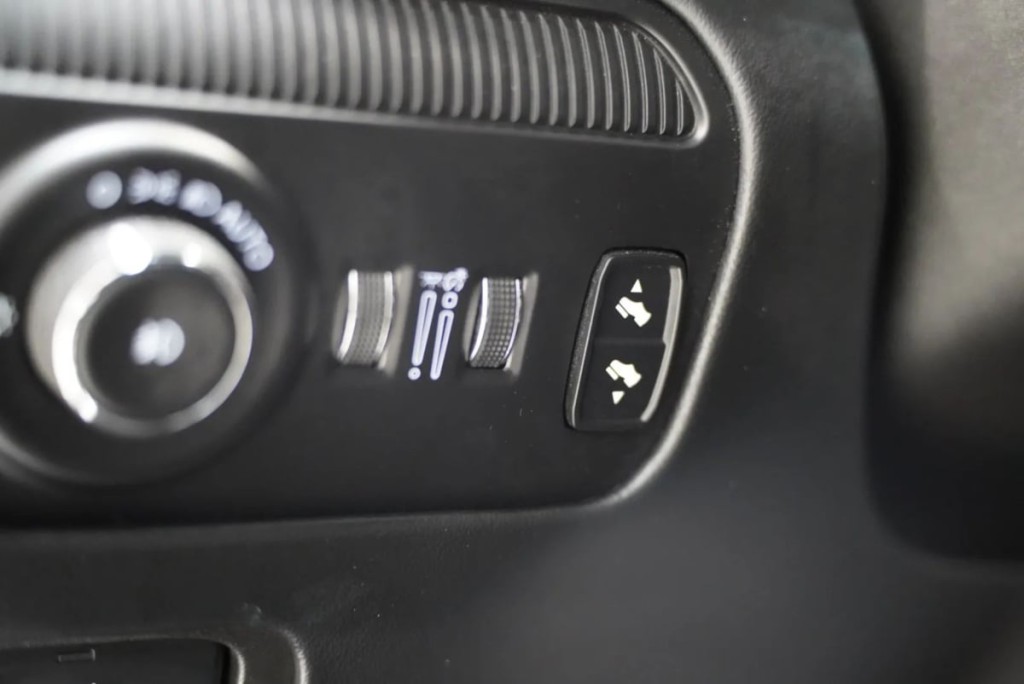 2022 Jeep Grand Cherokee Image 25