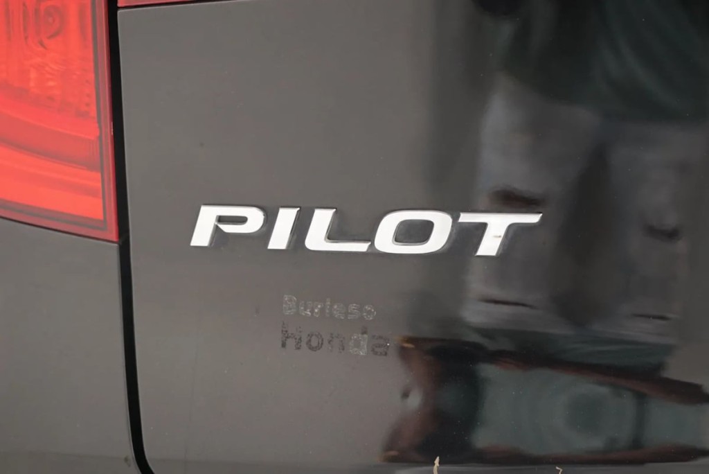 2017 Honda Pilot Image 8