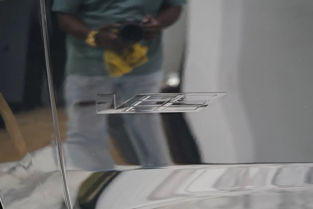 2023 Cadillac Escalade Image 8