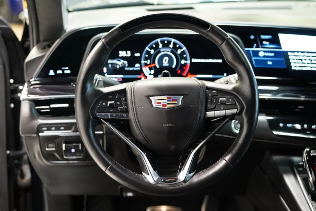 2023 Cadillac Escalade Image 18