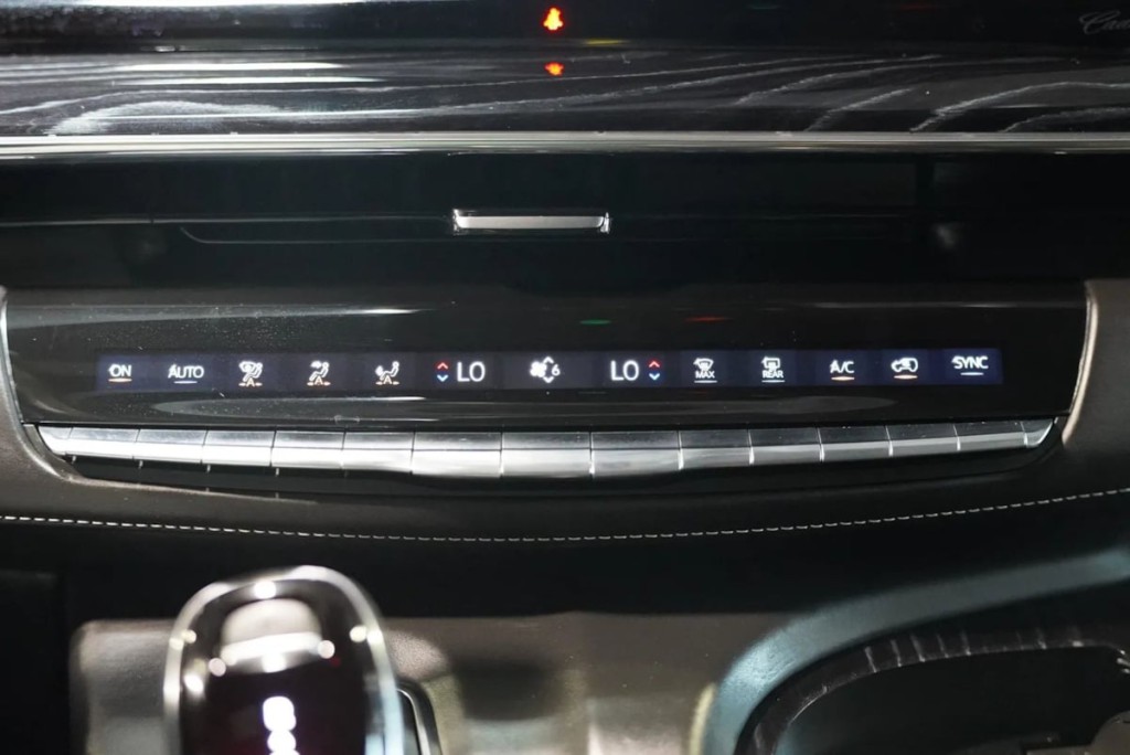 2023 Cadillac Escalade Image 23