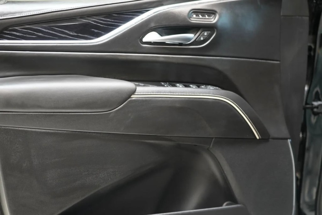 2023 Cadillac Escalade Image 29